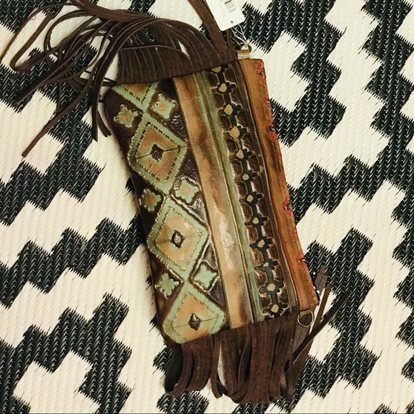 6"x 9" Leather Fringe Clutch - Picture 4 of 8